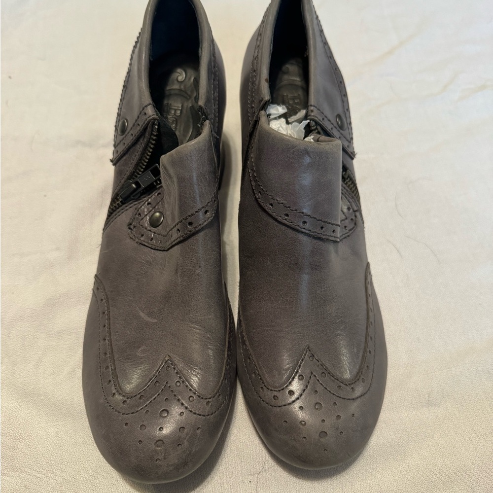 Born leather shoes